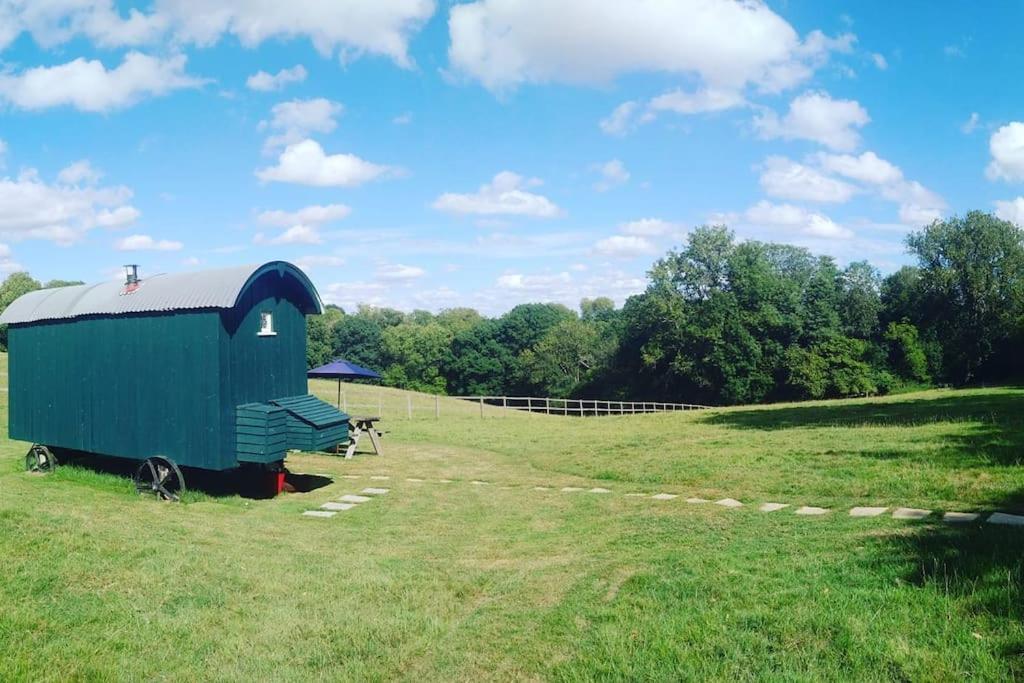 Molly Dishwasher Shepherds Hut Frant Exterior foto